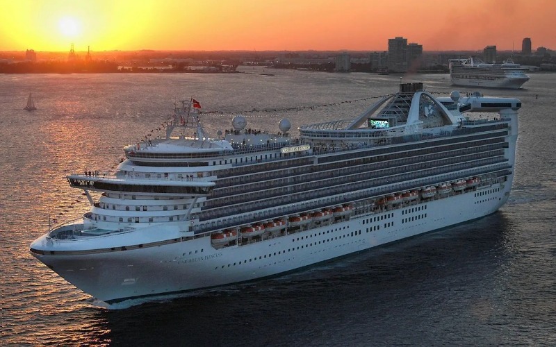 Más de 100 personas enfermas con norovirus en un crucero que zarpó de Florida