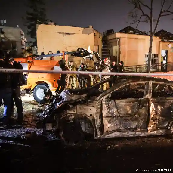 Reportan120 heridos por ataques iraníes en zona del desierto del sur de Israel 