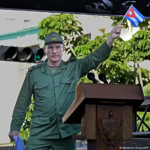 Díaz Canel anuncia medidas para dinamizar la economía cubana