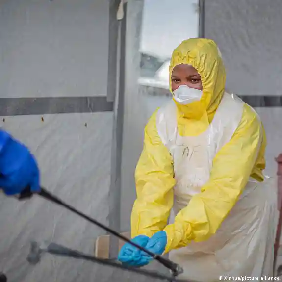 Brote de Ébola suma más de 5000 muertos en el Congo
