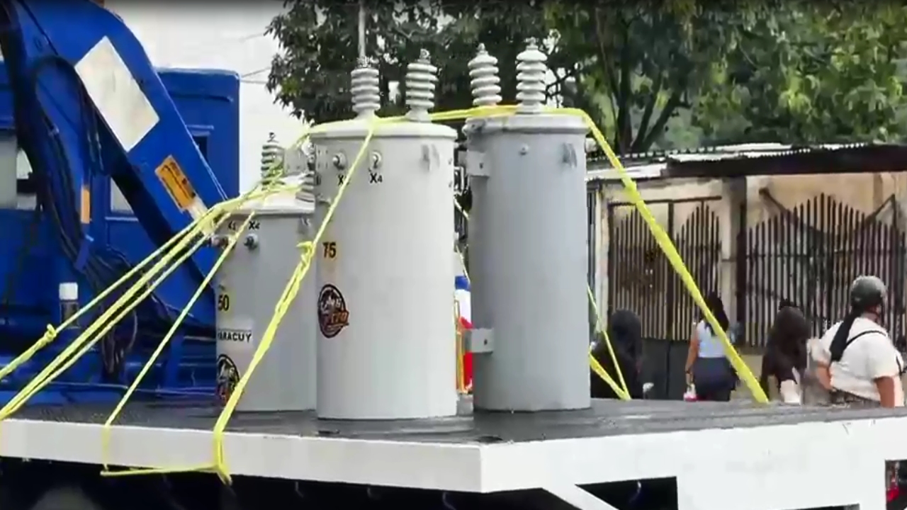 Reportan fluctuaciones eléctricas en varias regiones este sábado