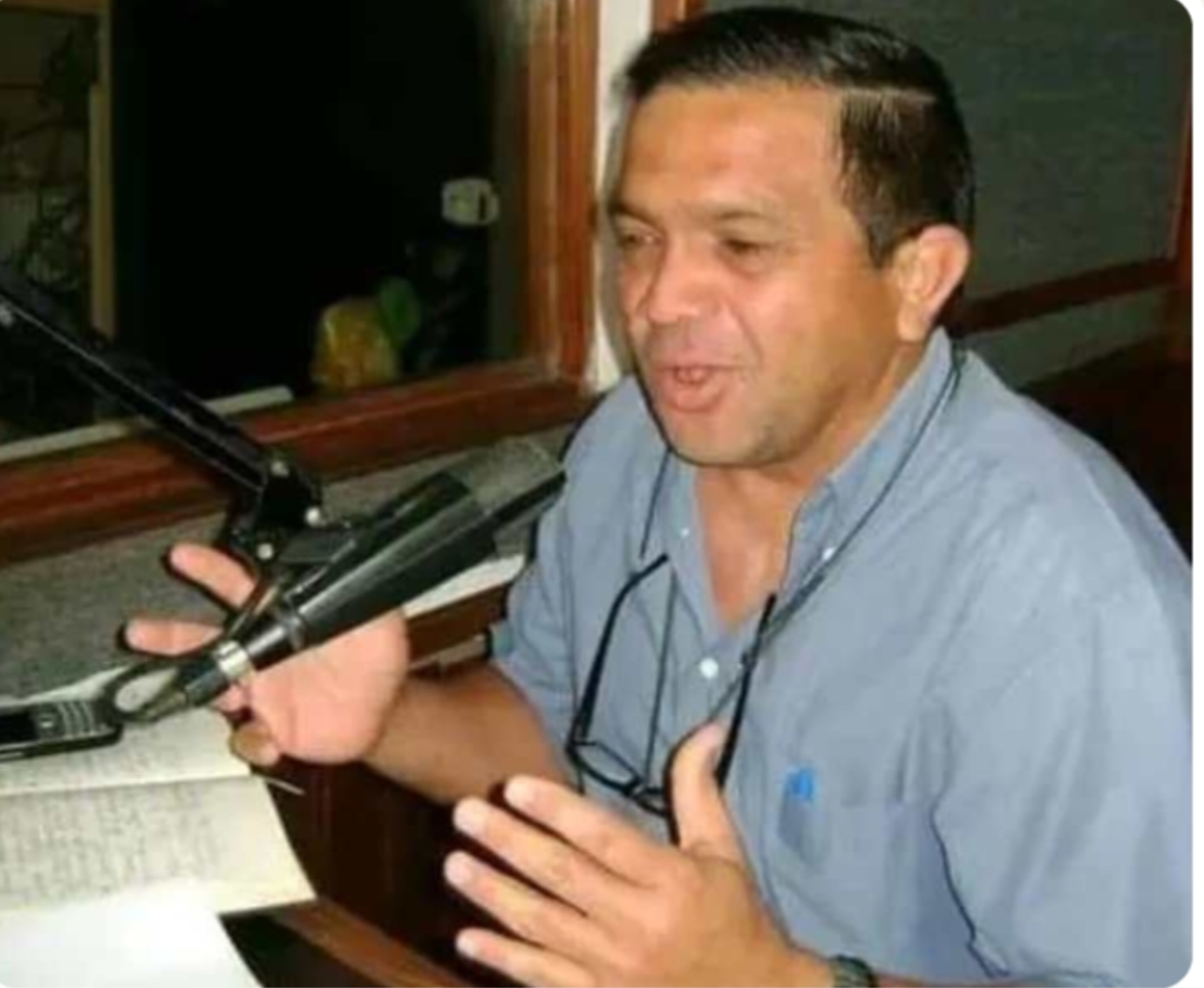 Cantautor Alexander Motaban promociona su nueva producción 