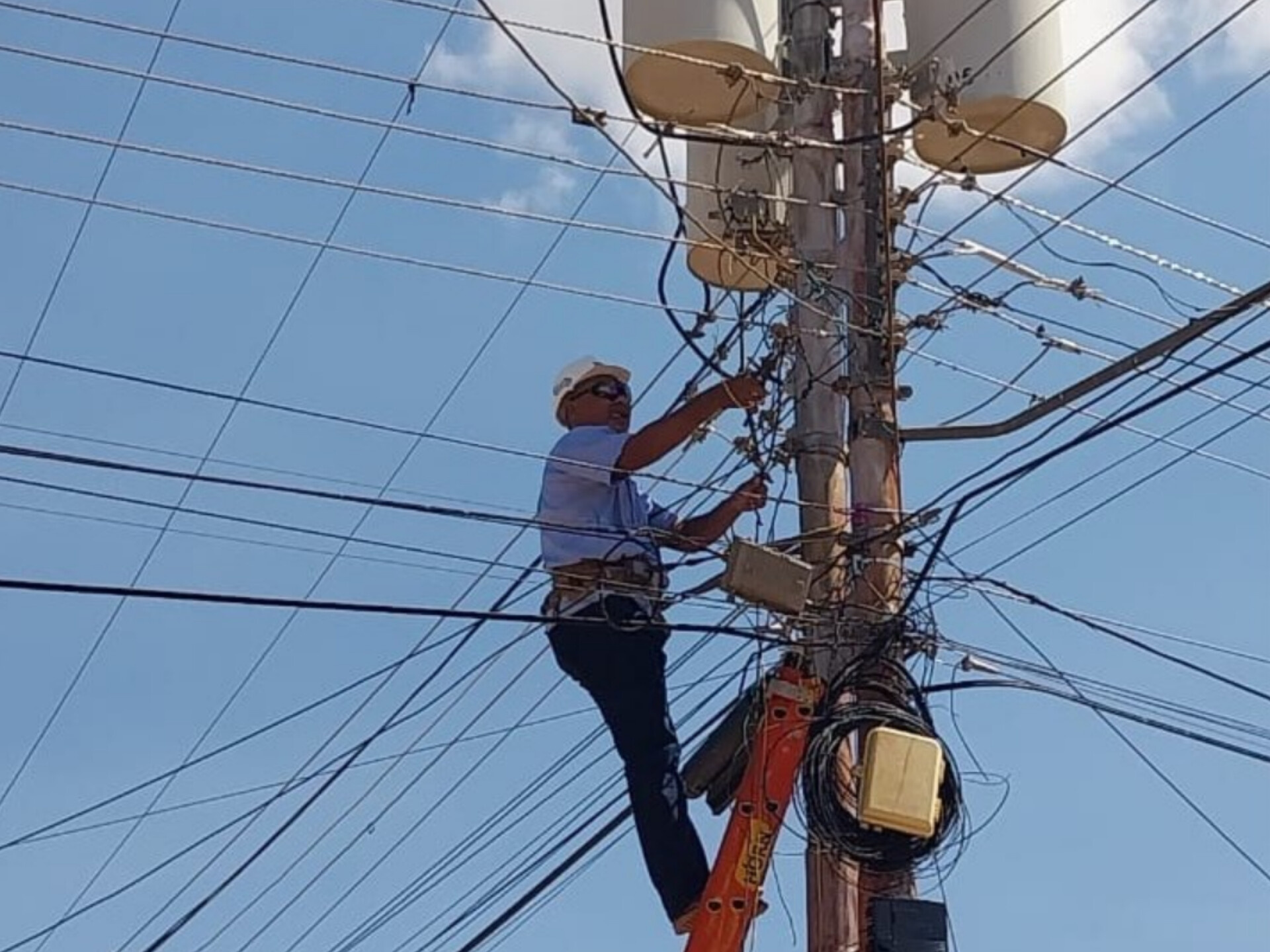 CORPOELEC fortalece sistema de distribución en tres municipios guariqueños